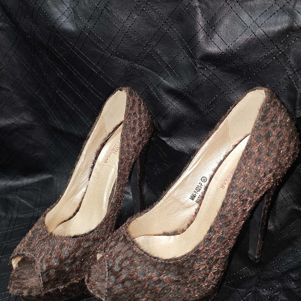 Fuzzy Animal Print Platform Peep-toe